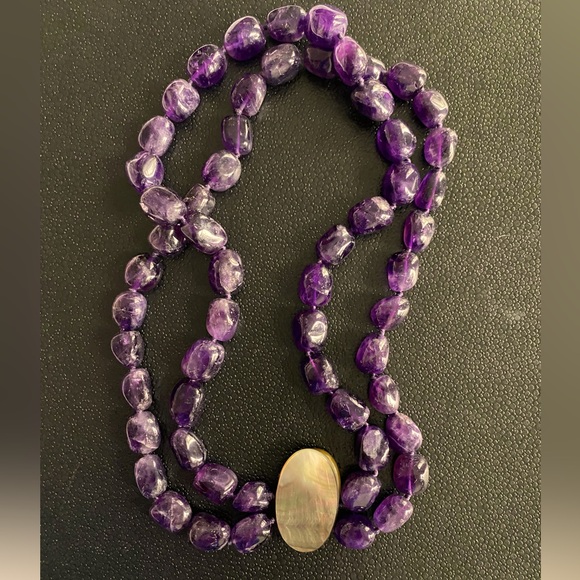 Jewelry - Genuine Amethyst with Abalone Clasp Necklace